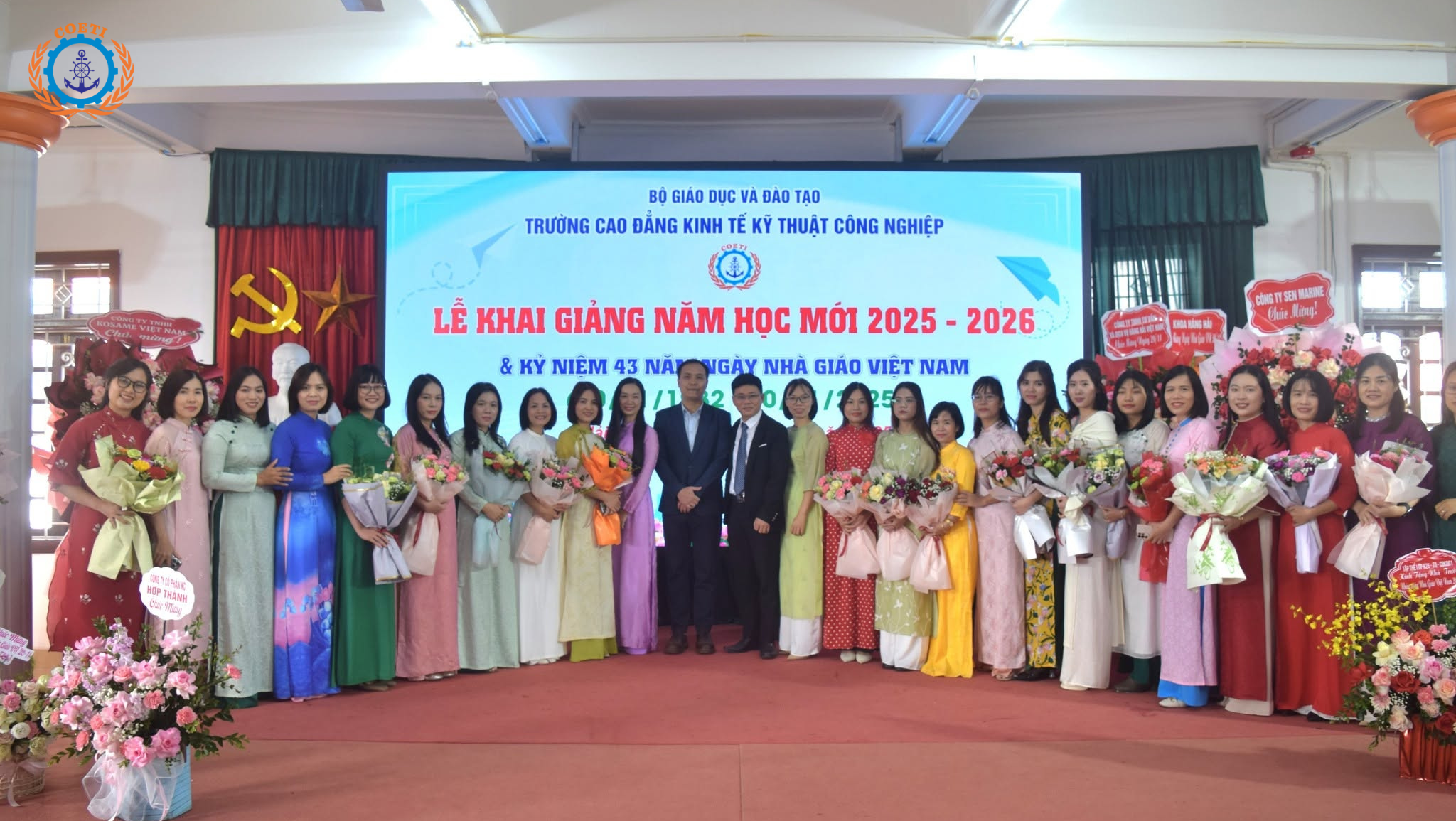 Giảng viên tận tâm, chuyên môn cao, phương pháp giảng dạy hiện đại và luôn đồng hành cùng học viên trong suốt quá trình học
